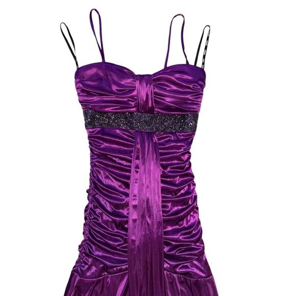 XOXO Women's Purple Satin Prom Gown Size Small - Picture 3 of 9